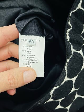 Conjunto 22 Maggio Chaqueta y Falda Lunares