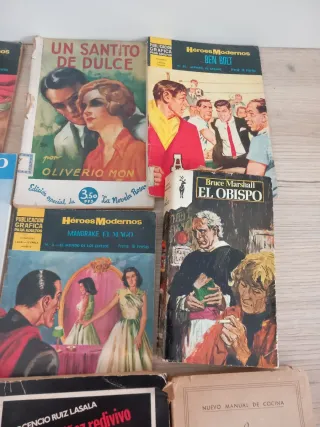 Novelas antiguas 1€ cada una. C1.