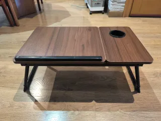 Mesa plegable para portátil con portavasos