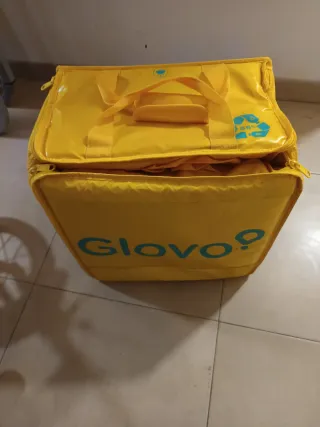 Mochila Glovo Azul y Amarilla