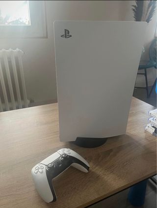 Consola PlayStation 5 + 6 Juegos
