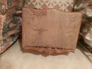 Mesita de noche de madera vintage