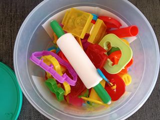 Cubo Play-Doh Animal Discovery