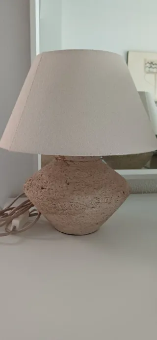 Lámparas de zara home de mesa, beige y blanco