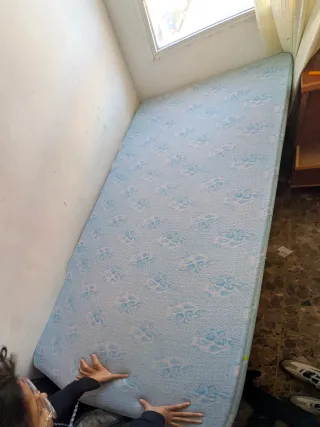 Cama 90x1.90 con somier metálico