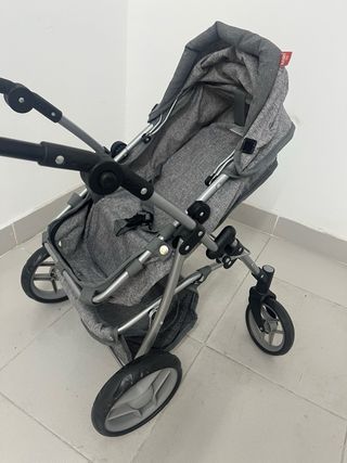 Cochecito y silla de muñecas gris