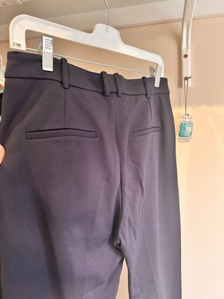 Pantalón Mango punto roma