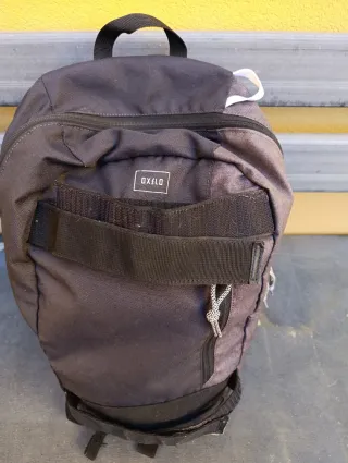 Mochila, casco y protecciones skate