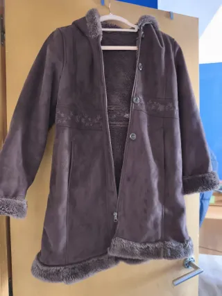 Abrigo marrón con forro de pelo