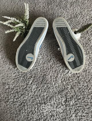 Zapatillas Nike Capri Canvas Low Blancas