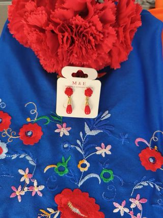 Orecchini Zonia dorati con dettagli rossi