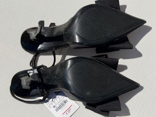 ZARA Zapatos Negros con Lazo Talla 35