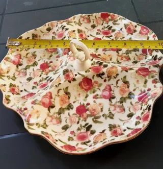 Antipastiera in porcellana con rose