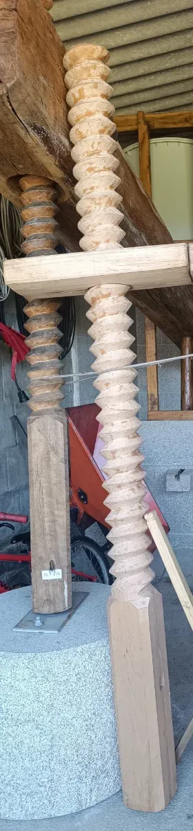 Fuso para lagar de madera