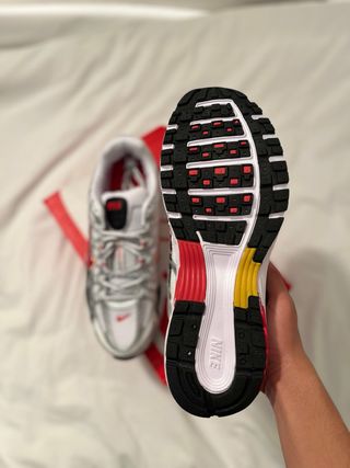 Nike P-6000 Rojo y Plateado