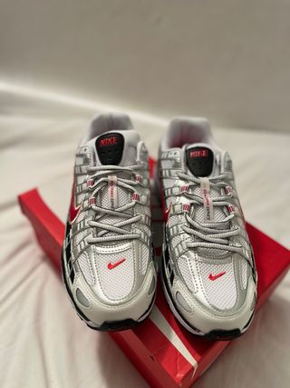 Nike P-6000 Rojo y Plateado