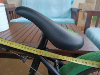 Bicicleta BMX Negra Ruedas Verdes