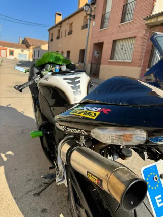 Kawasaki ZX10R Negra
