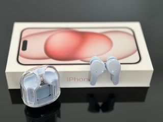 Auriculares con pantalla LED