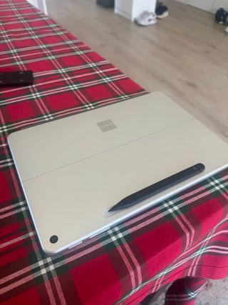 Microsoft Surface Pro 12 + Teclado y Lápiz