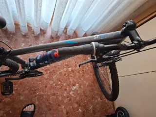 Bicicleta de montaña ST 100