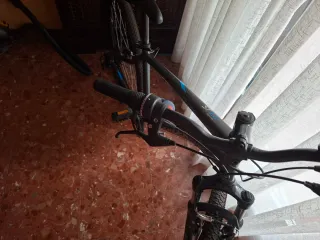 Bicicleta de montaña ST 100