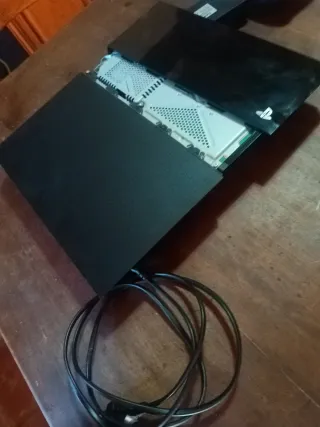 Consola PlayStation 4 Negra