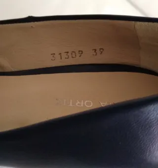 Talla 39. Zapatos tacón Gloria Ortiz Piel. Azul