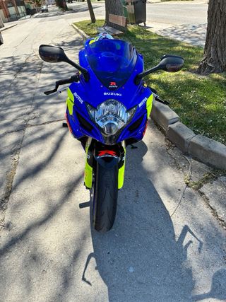 Suzuki GSXR 600 K7