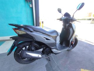 Moto scooter Zym en buenas condiciones