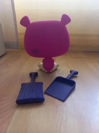 Muñeco LPS 15 cm.