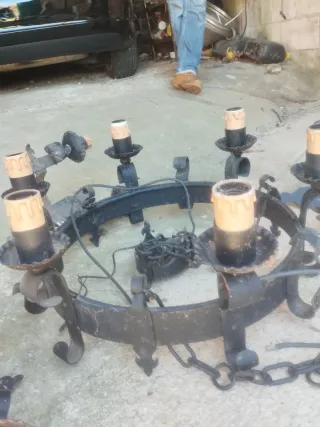 Lámpara y 4 apliques hierro forjado