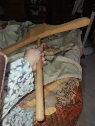 Percha madera antigua