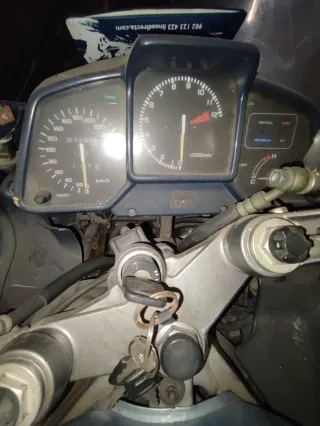 Honda VFR 750F RC24 Azul/Gris