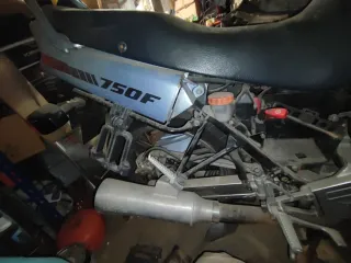 Honda VFR 750F RC24 Azul/Gris