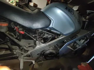 Honda VFR 750F RC24 Azul/Gris