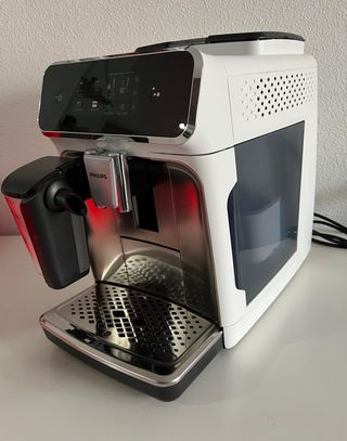 Cafetera Philips Serie 2300 LatteGo Blanca