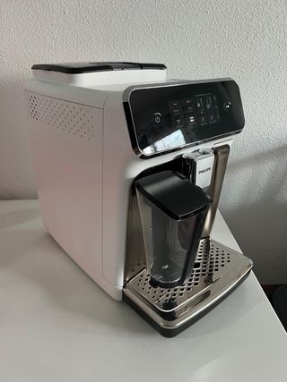 Cafetera Philips Serie 2300 LatteGo Blanca