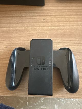 Nintendo Switch Azul/Rojo + Accesorios