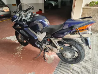 Honda VFR 800 Vtec Azul