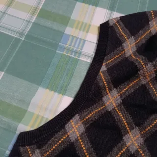 •Tommy Hilfiger golf knit vest•
