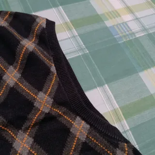 •Tommy Hilfiger golf knit vest•