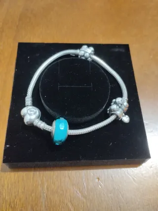 Pulsera Pandora con 3 Charms
