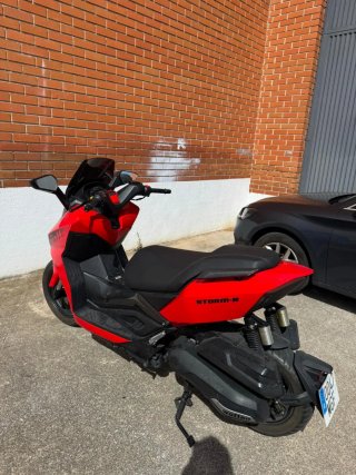 Scooter 125cc Roja y Negra