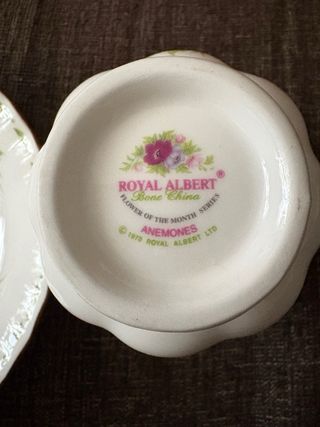 Taza y plato Royal Albert; The Month Series: March