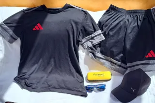 TOTAL LOOK!! Conjunto ADIDAS, GORRA PUMA, gafas..