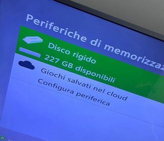 Xbox 360 S 250 GB + Controller + Giochi