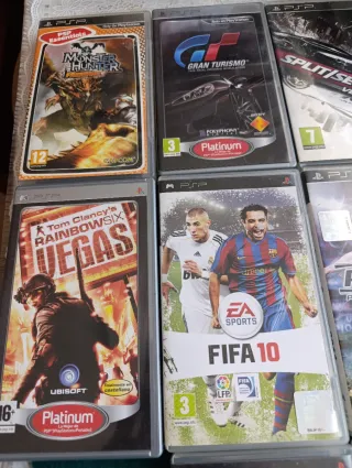 Lote 10 giochi PSP + console da riparare