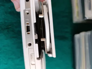 Lote 10 giochi PSP + console da riparare