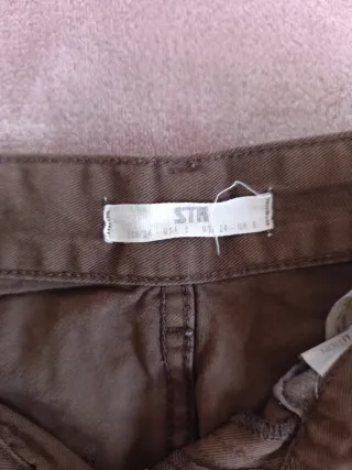 Pantalones cargo marrones